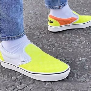 Vans Slip On Comfy Cushion，Unisex .